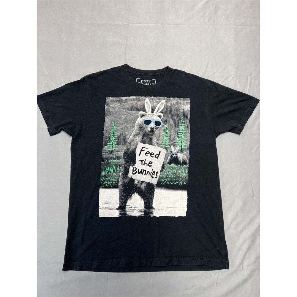 Riot Society 100% cotton Feed The Bunnies Graphic Tee Black Men's Size Medium